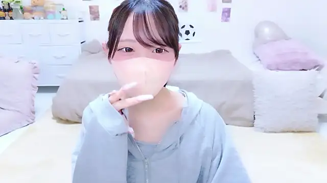Snapshot of Suzu_ch_xx chatting on 07-09-26, 04:55 Suzu ch xx online show from 07-09-26, 04:55