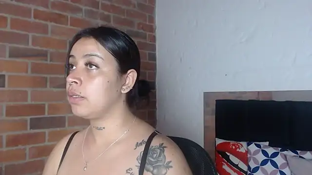 Snapshot of salome__hills1 chatting on 01-05-26, 07:39 salome hills1 online show from 01-05-26, 07:39