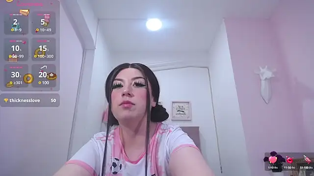 Snapshot of ari_rossee chatting on 01-23-25, 05:56 ari rossee online show from 01-23-25, 05:56