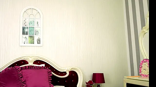 StacyLight online show from 05-28-26, 04:04
