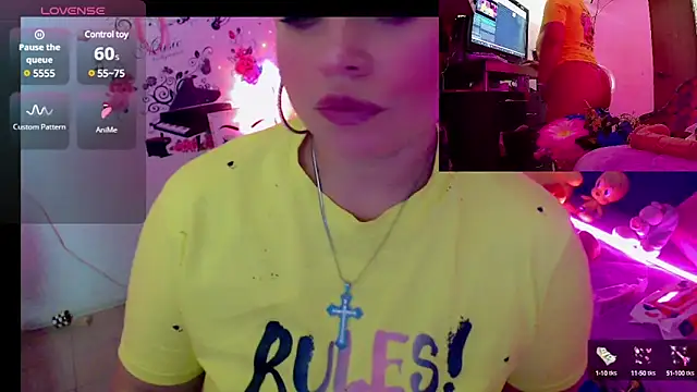 Snapshot of martina_bk chatting on 01-06-25, 01:42 martina bk online show from 01-06-25, 01:42