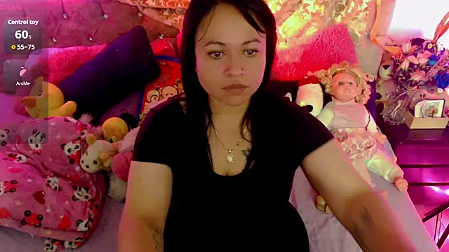 Snapshot of martina_bk chatting on 02-18-26, 01:45 martina bk online show from 02-18-26, 01:45