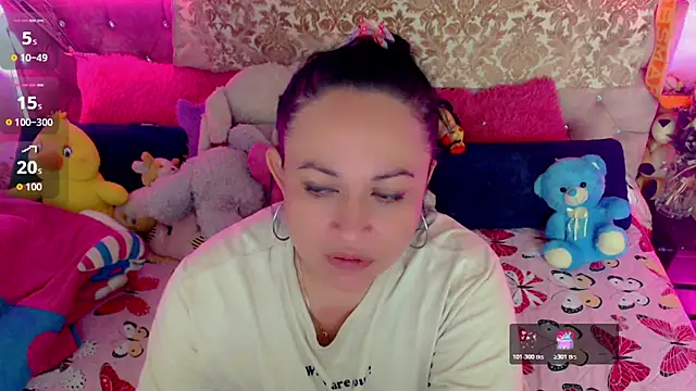 Snapshot of martina_bk chatting on 02-26-26, 02:21 martina bk online show from 02-26-26, 02:21