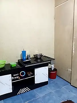 Snapshot of FreakyAngel3X chatting on 12-16-25, 12:10 FreakyAngel3X online show from 12-16-25, 12:10