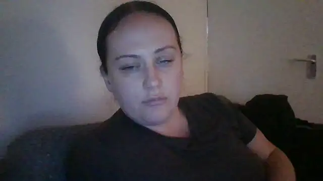 Snapshot of CurvyQueen2023 chatting on 10-05-25, 07:56 CurvyQueen2023 online show from 10-05-25, 07:56