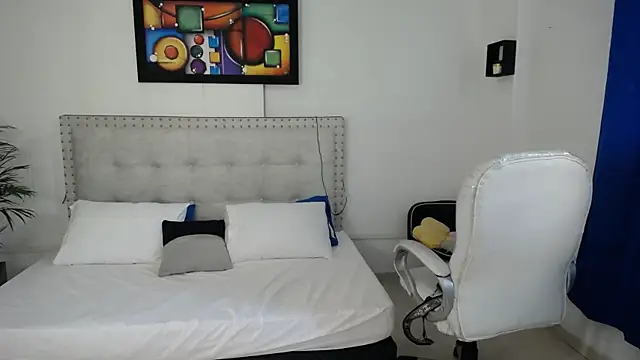 Chiqui milk  online show from 02-12-25, 07:13