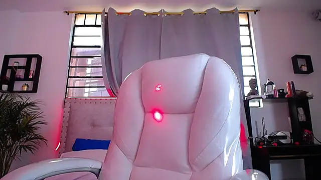 Chiqui milk  online show from 03-12-25, 10:50