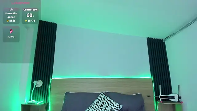 Chiqui milk  online show from 10-30-25, 07:14