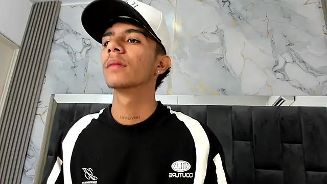 Snapshot of dikey_62 chatting on 03-07-25, 08:44 dikey 62 online show from 03-07-25, 08:44