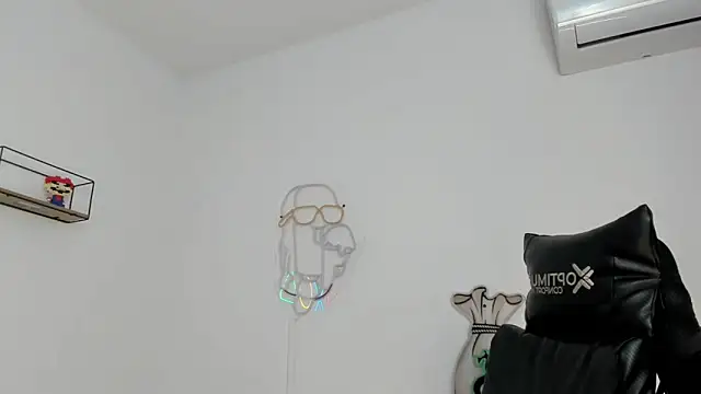 Snapshot of dikey_62 chatting on 03-14-25, 10:50 dikey 62 online show from 03-14-25, 10:50