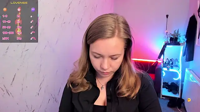 holly xglam online show from 03-20-26, 08:14