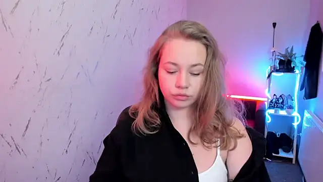 holly xglam online show from 03-30-26, 07:37