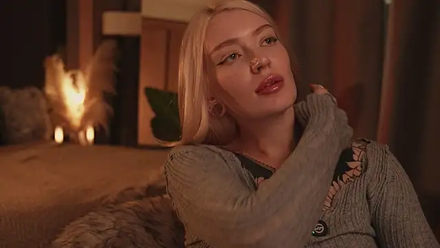 LinaKinky online show from 01-29-25, 06:07