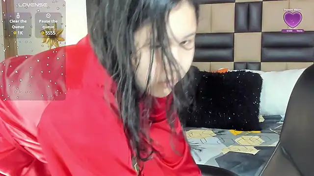 Snapshot of BonnyDelux chatting on 01-02-25, 02:46 BonnyDelux online show from 01-02-25, 02:46