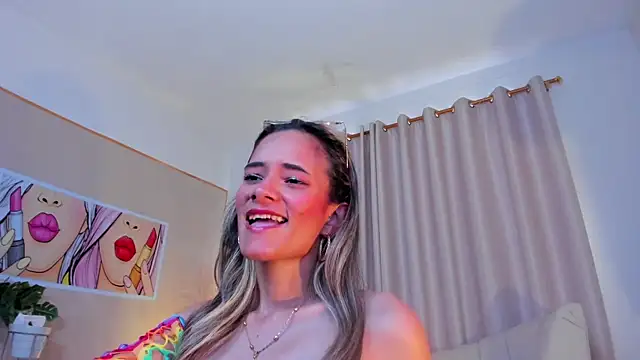 SkiinnyAna online show from 01-31-25, 07:40