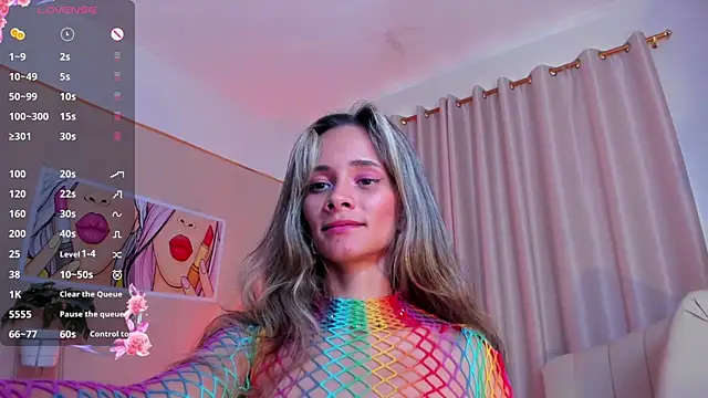 SkiinnyAna online show from 02-24-25, 10:47