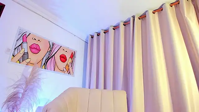 Snapshot of SkiinnyAna chatting on 02-06-26, 07:39 SkiinnyAna online show from 02-06-26, 07:39