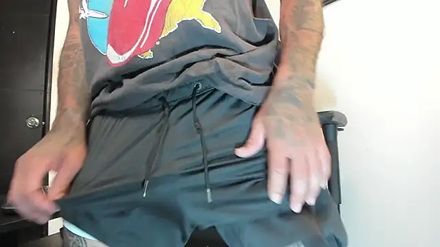 sergiio mesa27 online show from 10-04-25, 01:36