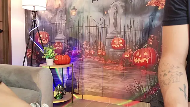 Hot Couple666 online show from 10-27-25, 04:22