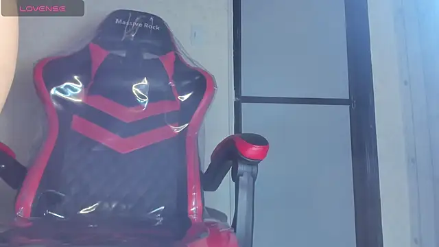 Lissalittlee online show from 02-27-25, 07:47