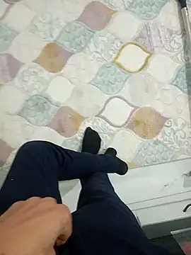 Kurtsikicixh online show from 10-31-25, 02:23