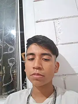 Snapshot of ElGiyuu25 chatting on 01-08-26, 07:43 ElGiyuu25 online show from 01-08-26, 07:43