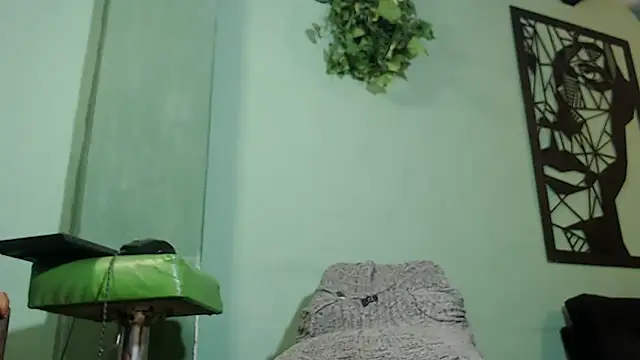 thirstymoonxx online show from 12-09-24, 04:34