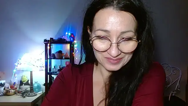 Snapshot of KeisyNeonX chatting on 12-05-25, 08:49 KeisyNeonX online show from 12-05-25, 08:49