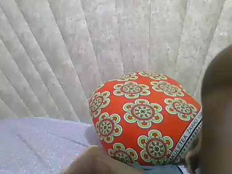 Snapshot of Sexy_Villagegal chatting on 06-16-26, 02:30 Sexy Villagegal online show from 06-16-26, 02:30