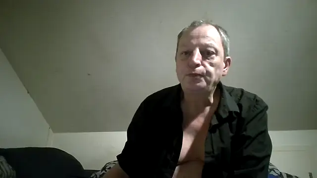 chubbybear2cum online show from 04-11-26, 11:42