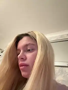 IrishTeenBarbie69 online show from 03-19-25, 09:48