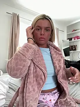 IrishTeenBarbie69 online show from 04-03-26, 10:46