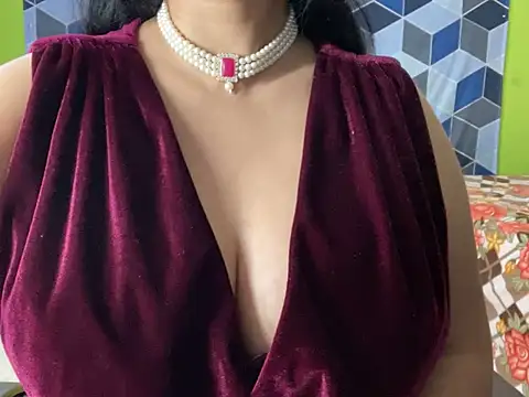 Aishwarya 101  online show from 02-04-25, 03:04