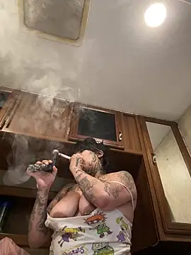 Snapshot of Lilbabbby chatting on 01-02-25, 04:13 Lilbabbby online show from 01-02-25, 04:13