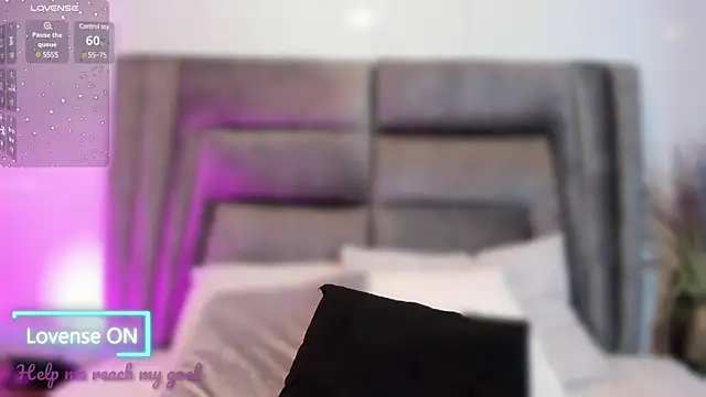 sophiee smith online show from 02-01-25, 10:59