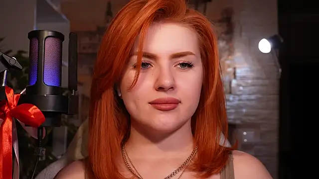 Snapshot of Chriss_Fox chatting on 02-19-25, 03:27 Chriss Fox online show from 02-19-25, 03:27