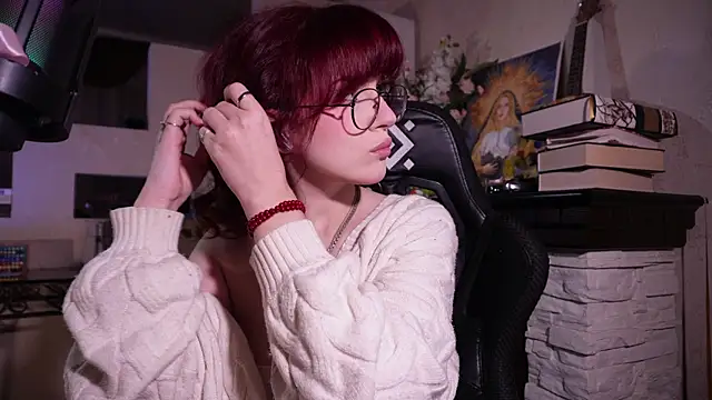 Chriss Fox online show from 11-20-25, 03:34