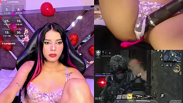 Snapshot of SweetieCloe_ chatting on 02-12-25, 09:33 SweetieCloe online show from 02-12-25, 09:33