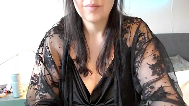 Ella Next Door online show from 03-12-25, 06:51