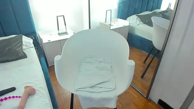 ChannelFox   online show from 12-19-24, 10:53