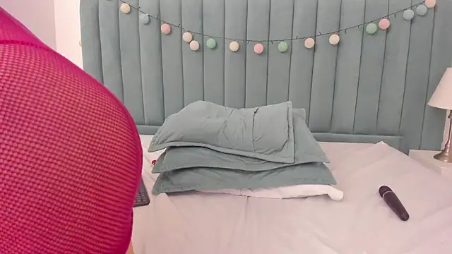 ChannelFox   online show from 02-19-25, 10:09