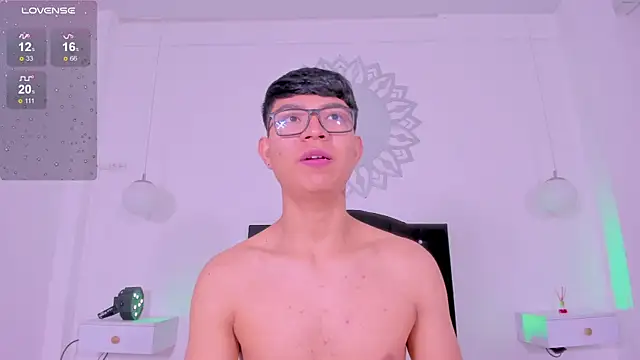 CodyTwink online show from 09-12-25, 11:43