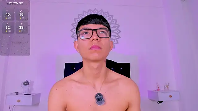 CodyTwink online show from 03-28-26, 01:33