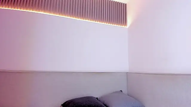 Snapshot of jasminehill_ chatting on 02-28-26, 01:45 jasminehill online show from 02-28-26, 01:45