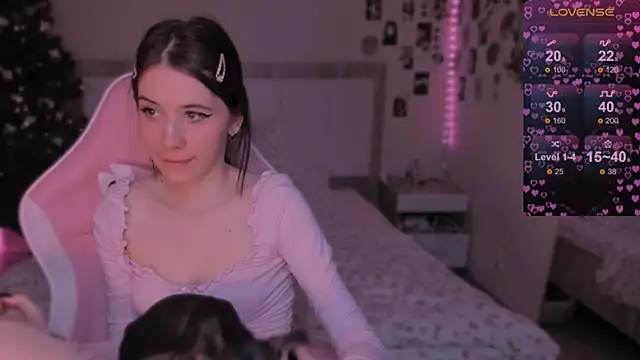 CoddleWeeper  online show from 12-10-24, 11:11