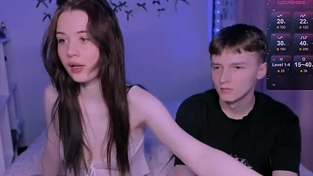 Snapshot of CoddleWeeper_ chatting on 02-24-26, 02:04 CoddleWeeper online show from 02-24-26, 02:04