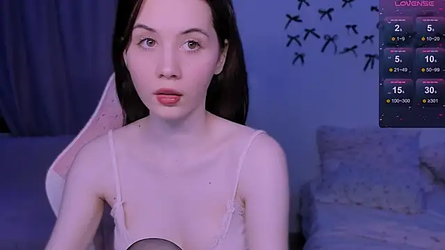 Snapshot of CoddleWeeper_ chatting on 02-25-26, 02:59 CoddleWeeper online show from 02-25-26, 02:59