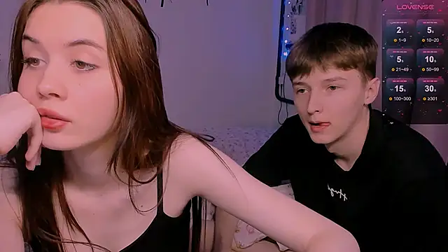 CoddleWeeper  online show from 04-21-26, 02:45