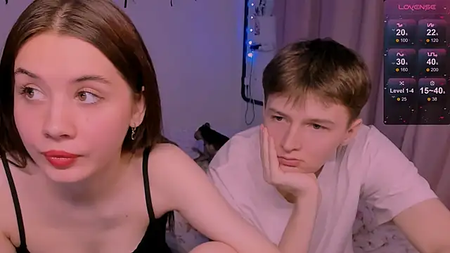 CoddleWeeper  online show from 04-24-26, 04:20