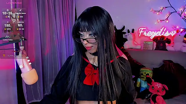 Miss freydis online show from 04-15-26, 06:31